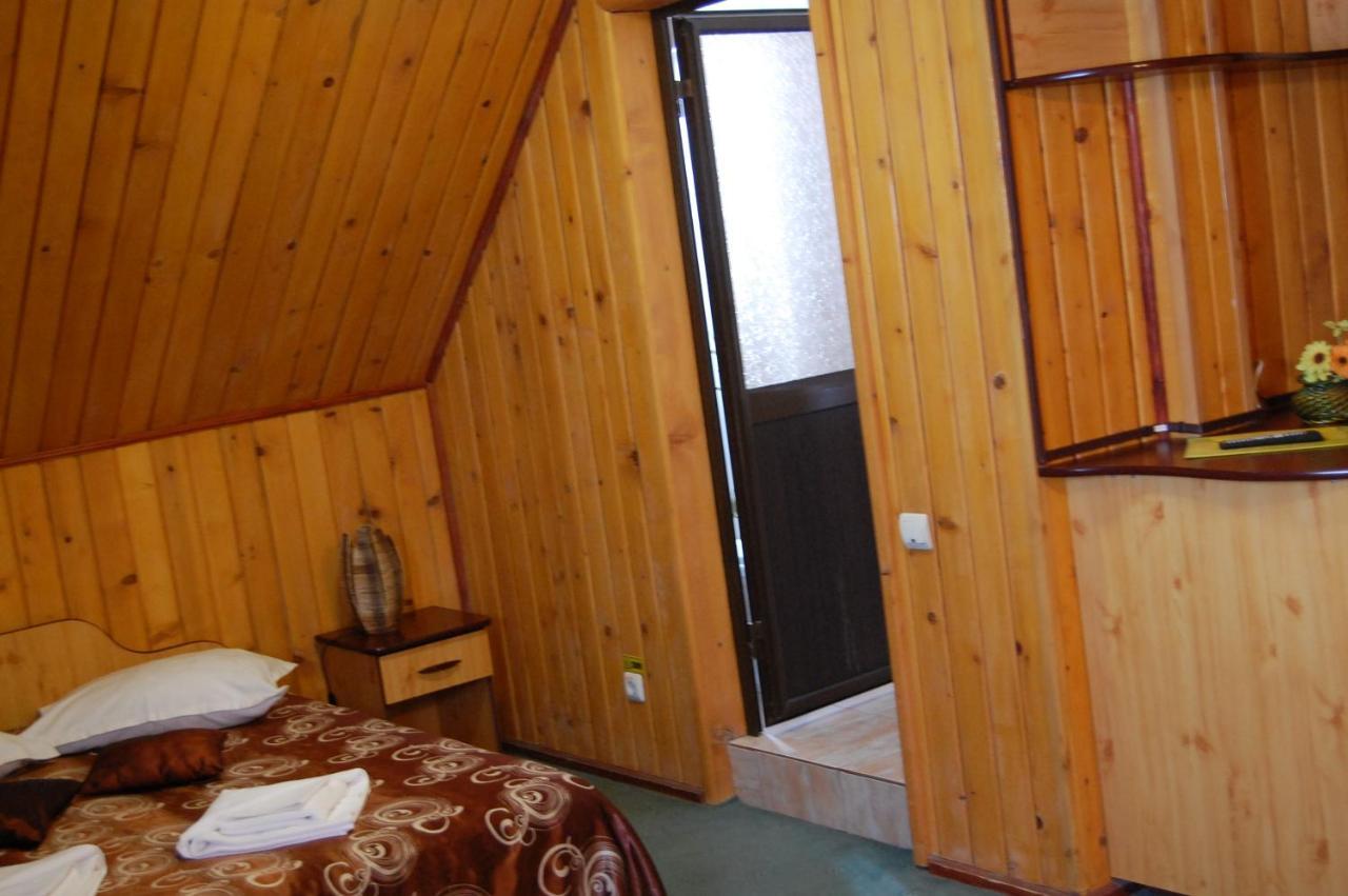 Hotel Bucegi Portile Regatului 페라울레스 외부 사진