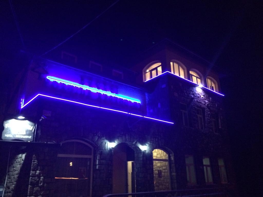Hotel Bucegi Portile Regatului 페라울레스 외부 사진